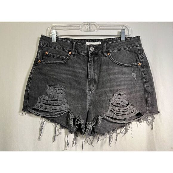 Garage Denim Women’s Juniors Black Denim Distressed Shorts Size 13 - Picture 1 of 6